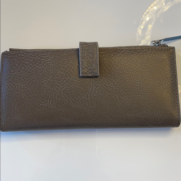 Matt & Nat vegan wallet ** SOLD ** - Picture 5 of 5